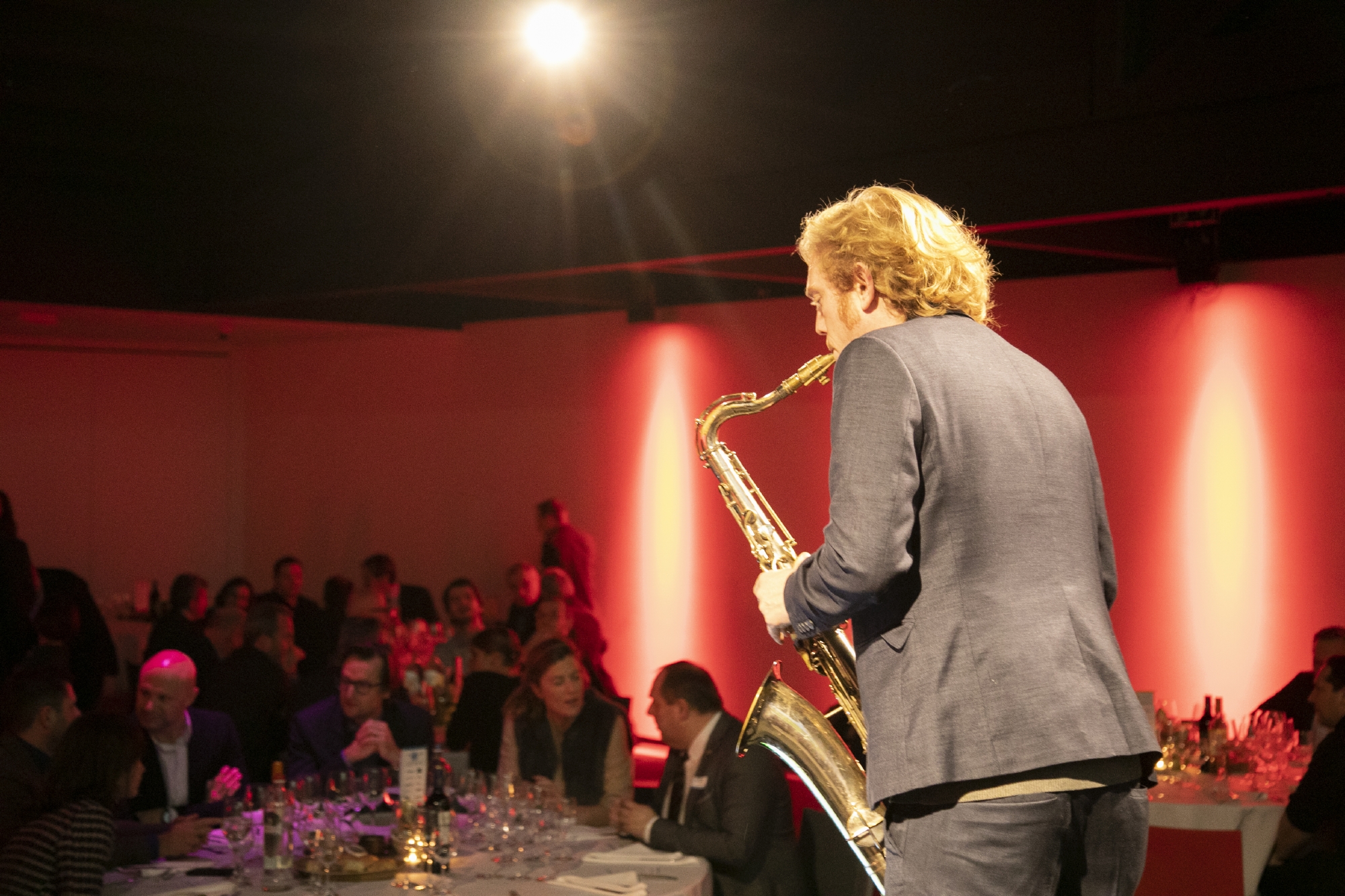 Saxofoon tijdens diner