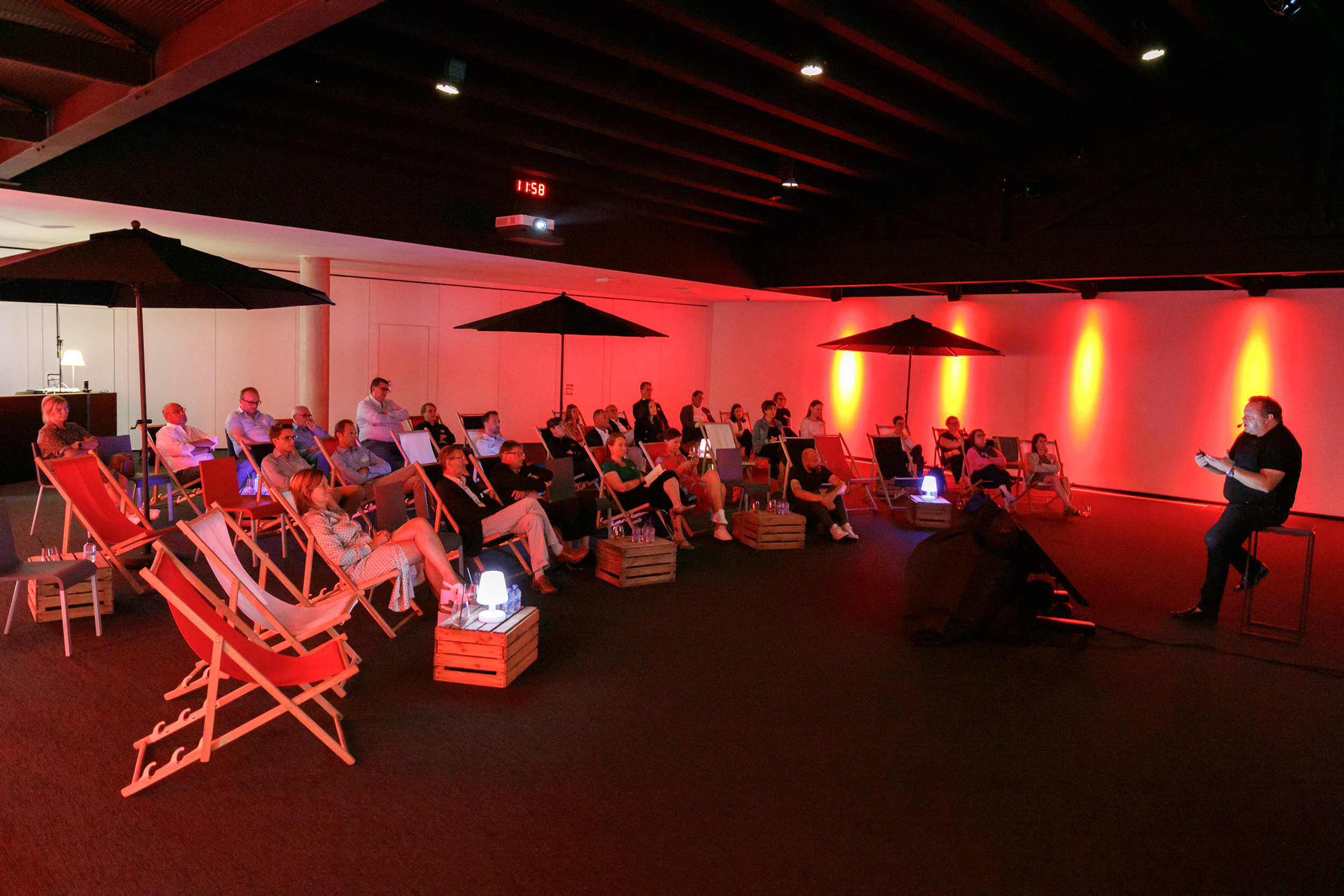 Zaalopstelling strandstoelen Auditorium 